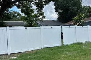 2450 14th Ave N, Saint Petersburg, FL 33713 - Photo 3