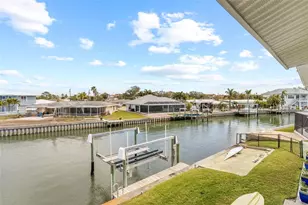 2299 Lagoon Dr, Dunedin, FL 34698 - Photo 25
