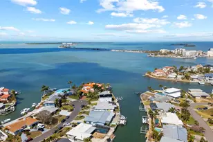 2299 Lagoon Dr, Dunedin, FL 34698 - Photo 61