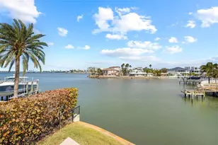 2299 Lagoon Dr, Dunedin, FL 34698 - Photo 25