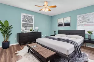 1712 N Club Ct, Tampa, FL 33612 - Photo 17