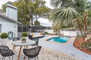 1712 N Club Ct, Tampa, FL 33612 - Photo 3