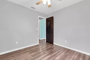 1712 N Club Ct, Tampa, FL 33612 - Photo 25