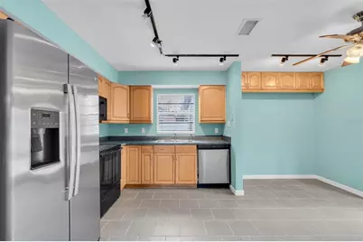 1712 N Club Court, Tampa, FL 33612 - Photo 11