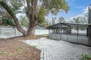 1712 N Club Ct, Tampa, FL 33612 - Photo 39