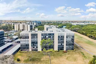 3400 Cove Cay Dr, Clearwater, FL 33760 - Photo 37