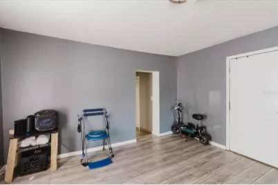 2006 E Stuart Street, Tampa, FL 33605 - Photo 9