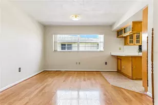 13883 Jamaica Dr, Seminole, FL 33776 - Photo 13