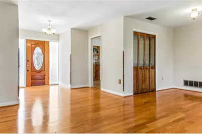 13883 Jamaica Drive, Seminole, FL 33776 - Photo 15