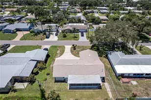 13883 Jamaica Dr, Seminole, FL 33776 - Photo 37