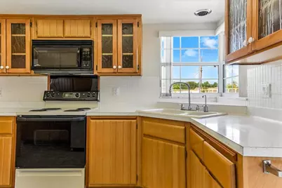 13883 Jamaica Drive, Seminole, FL 33776 - Photo 9