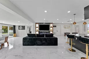 4440 Huntington St NE, Saint Petersburg, FL 33703 - Photo 7