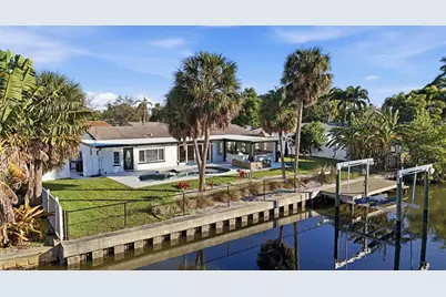 4440 Huntington Street NE, Saint Petersburg, FL 33703 - Photo 3