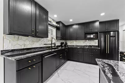 4440 Huntington Street NE, Saint Petersburg, FL 33703 - Photo 5