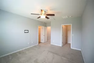 6911 Breezy Palm Dr, Riverview, FL 33578 - Photo 15