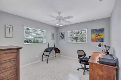 8243 37th Avenue N, Saint Petersburg, FL 33710 - Photo 23