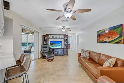 8243 37th Avenue N, Saint Petersburg, FL 33710 - Photo 15