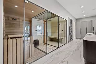 851 Brightwaters Blvd NE, Saint Petersburg, FL 33704 - Photo 37