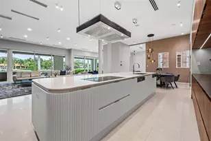 851 Brightwaters Blvd NE, Saint Petersburg, FL 33704 - Photo 13