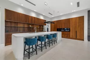 851 Brightwaters Blvd NE, Saint Petersburg, FL 33704 - Photo 15