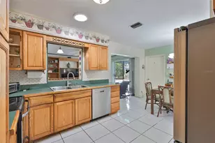 6728 19th St N, Saint Petersburg, FL 33702 - Photo 13