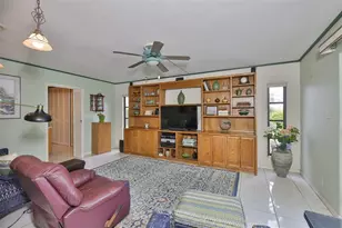 6728 19th St N, Saint Petersburg, FL 33702 - Photo 17