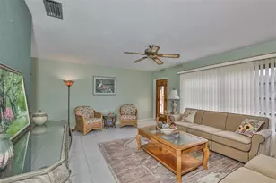 6728 19th St N, Saint Petersburg, FL 33702 - Photo 7