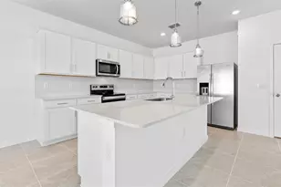 3585 Obsidian Dr, Spring Hill, FL 34609 - Photo 3