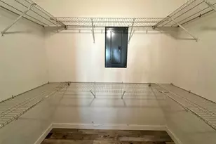 11720 Park Blvd, Seminole, FL 33772 - Photo 9