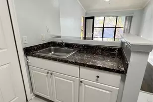 3550 Tobago Ln, Tampa, FL 33614 - Photo 5