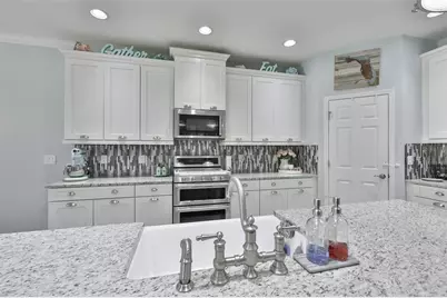 5227 Admiral Pointe Drive, Apollo Beach, FL 33572 - Photo 11