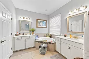 5227 Admiral Pointe Dr, Apollo Beach, FL 33572 - Photo 21