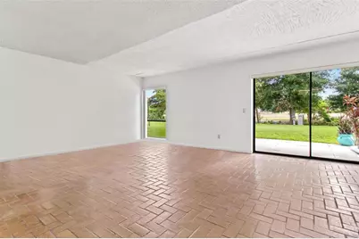 2075 Lakewood Club Drive S #6A, Saint Petersburg, FL 33712 - Photo 17