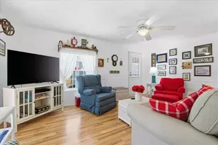 130 Patricia Ave, Dunedin, FL 34698 - Photo 5