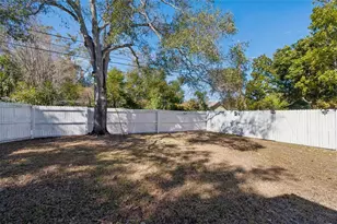 5020 16th St N, Saint Petersburg, FL 33703 - Photo 27