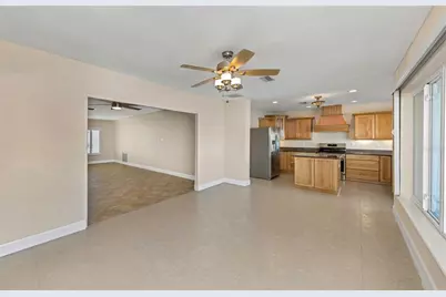 1445 Corey Way S, South Pasadena, FL 33707 - Photo 9