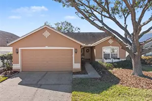 1113 Vinetree Dr, Brandon, FL 33510 - Photo 1