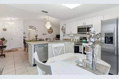 5731 17th Street, Zephyrhills, FL 33542 - Photo 11