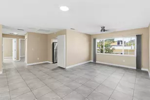 6098 22nd Ave N, Saint Petersburg, FL 33710 - Photo 9