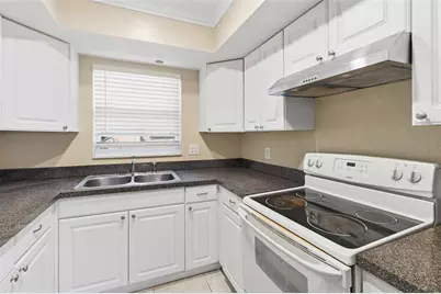 6098 22nd Avenue N, Saint Petersburg, FL 33710 - Photo 9