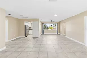 6098 22nd Ave N, Saint Petersburg, FL 33710 - Photo 5