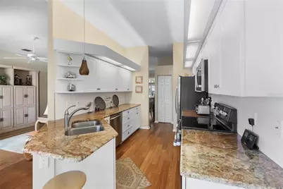 6955 Stetson Street Circle, Sarasota, FL 34243 - Photo 11