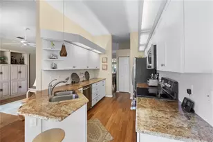 6955 Stetson St Cir, Sarasota, FL 34243 - Photo 11