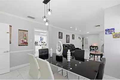 1506 S Oregon Circle, Tampa, FL 33612 - Photo 19