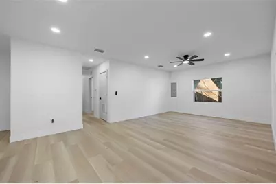 4012 N Central Avenue, Tampa, FL 33603 - Photo 5