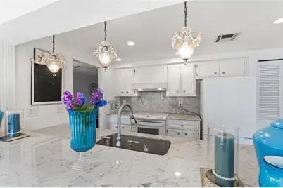 2589 Redwood Circle, Clearwater, FL 33763 - Photo 7