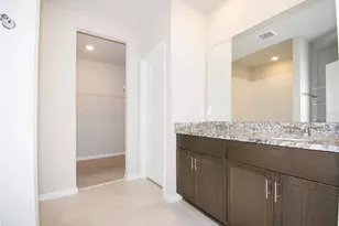 3067 Forrest Plum Ct, Zephyrhills, FL 33540 - Photo 29