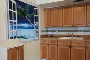 11620 Park Blvd, Seminole, FL 33772 - Photo 9