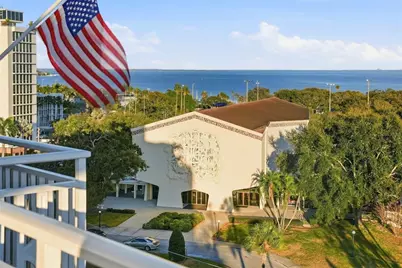 700 Beach Drive NE #302, Saint Petersburg, FL 33701 - Photo 3