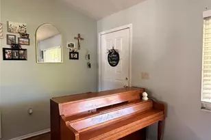 7308 Fairwood Ave, New Port Richey, FL 34653 - Photo 3